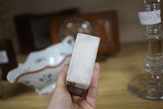 A Chinese export sauce tureen and a tea caddy